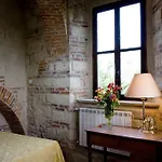 Castello Di Couette-café 3*