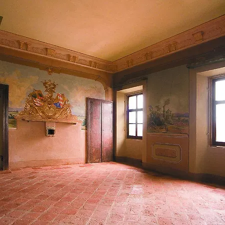 Castello Di Bed & Breakfast