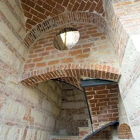 Bed & Breakfast Castello Di Frassinello