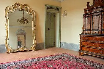 Bed & Breakfast Castello Di 3*