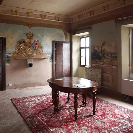 Castello Di Bed & Breakfast 3*