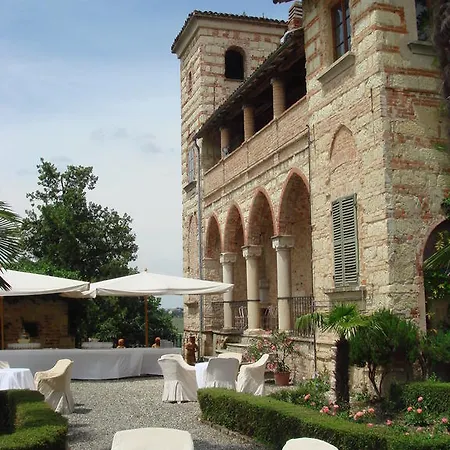 לינה וארוחת בוקר Castello Di Frassinello