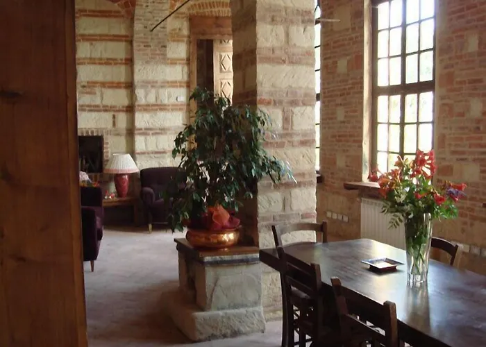 فندق مبيت وإفطار Castello Di 3*
