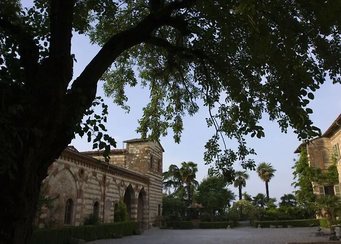 فندق مبيت وإفطار Castello Di Frassinello