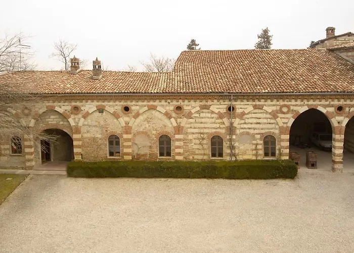 فندق مبيت وإفطار Castello Di Frassinello