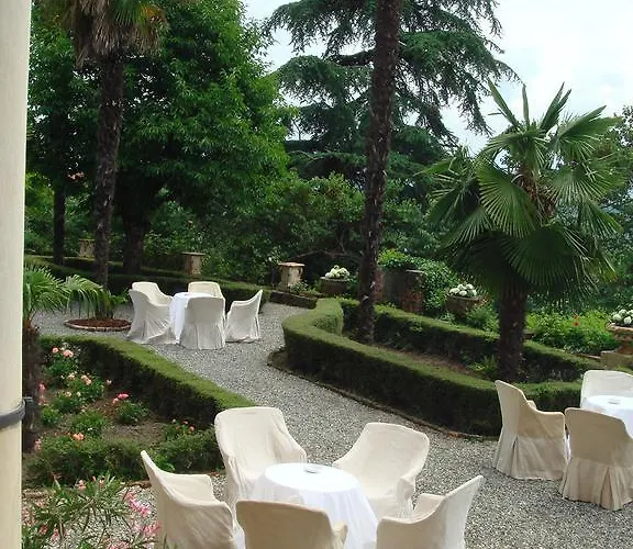 فندق مبيت وإفطار Castello Di 3*